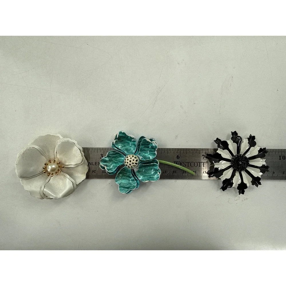 Vintage‎ Enamel Flower Brooch Lot 7pc Mod Pop Art Floral Pins Red White Teal